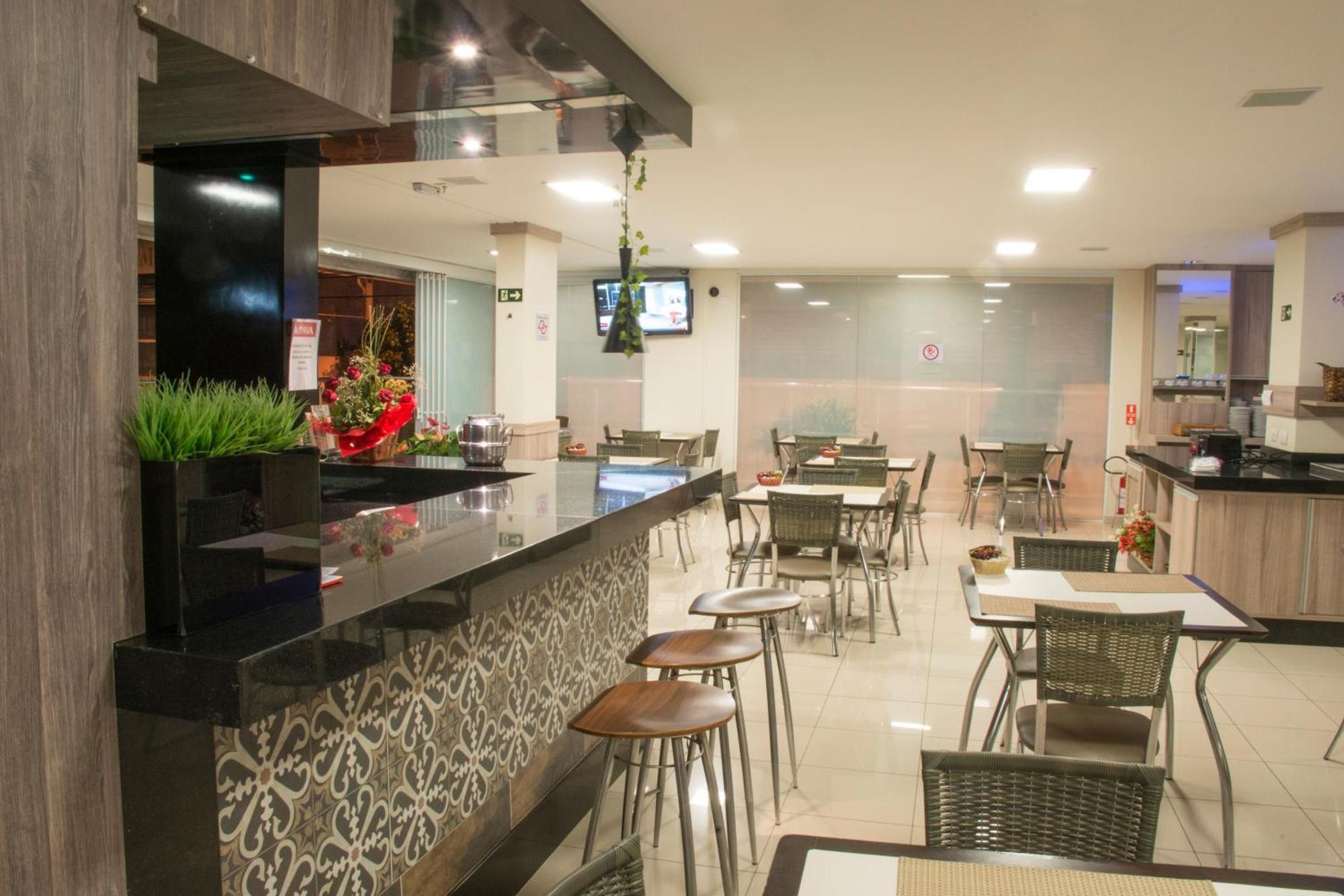 Estoril Hotel Marília Esterno foto