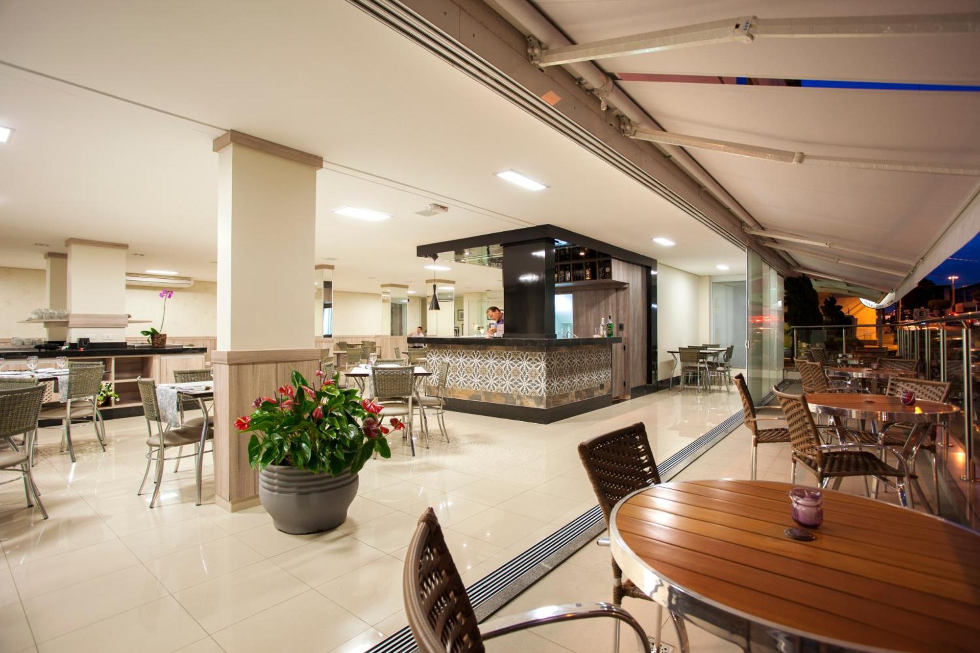 Estoril Hotel Marília Esterno foto