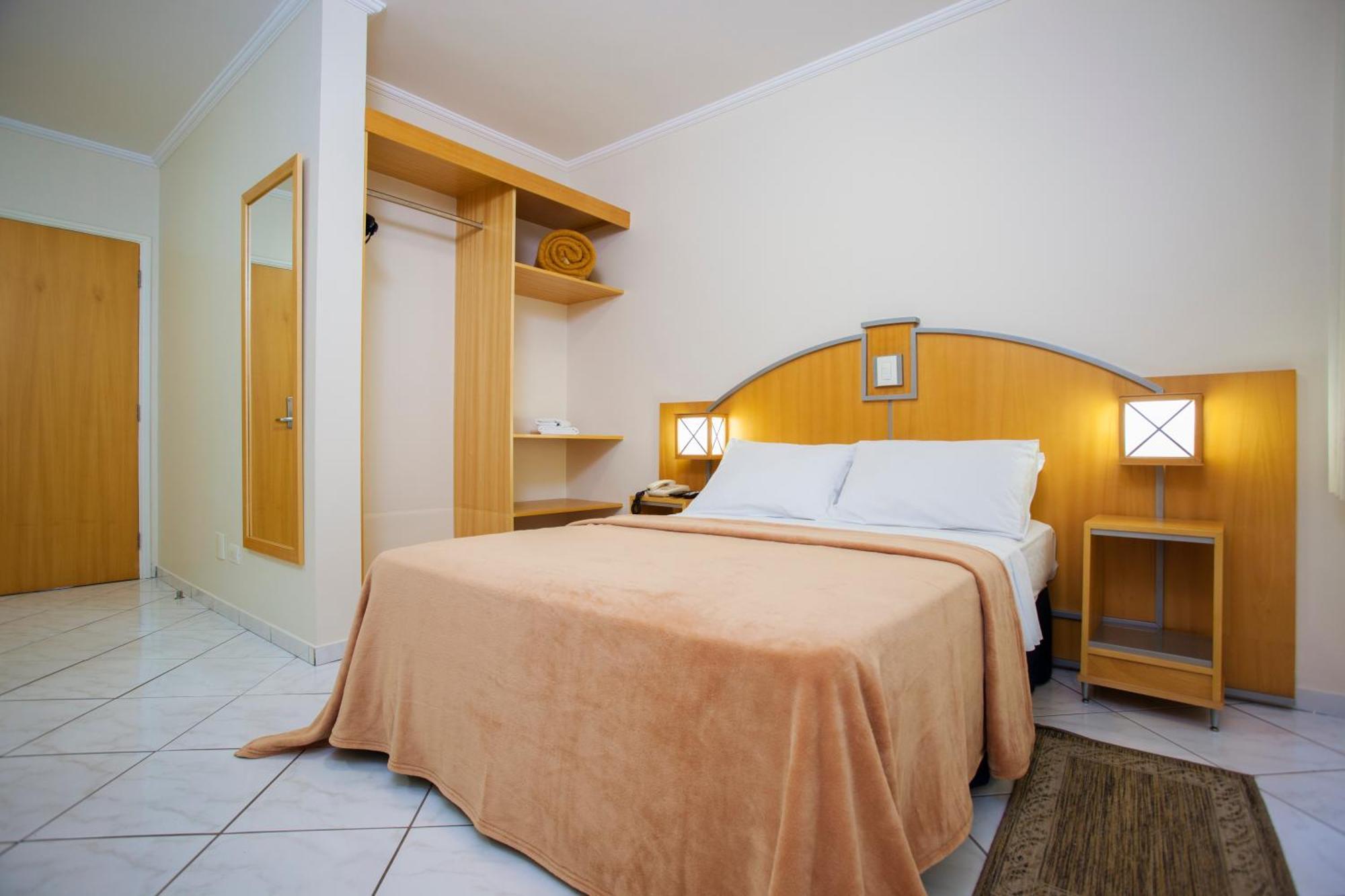 Estoril Hotel Marília Esterno foto