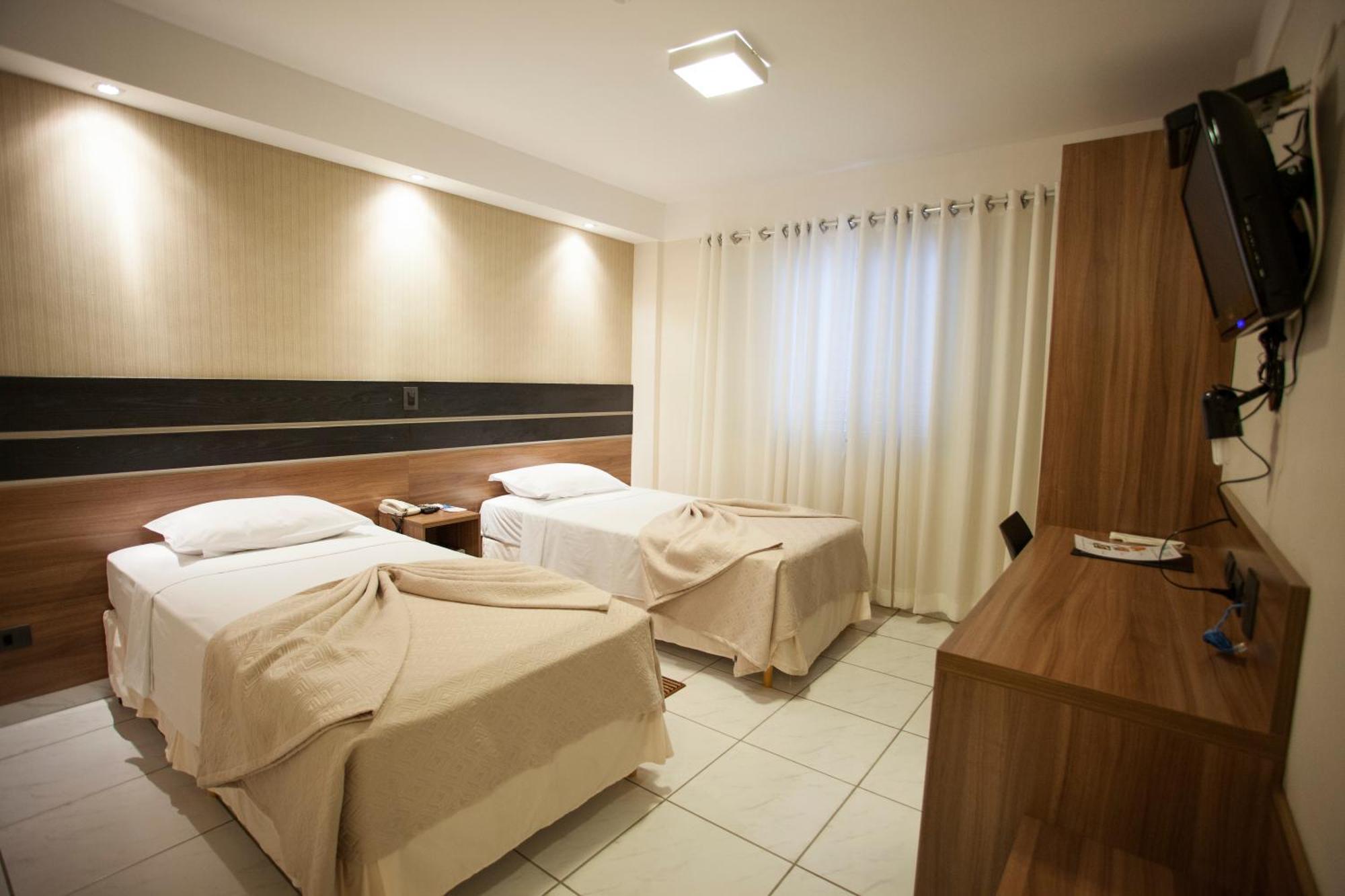 Estoril Hotel Marília Esterno foto